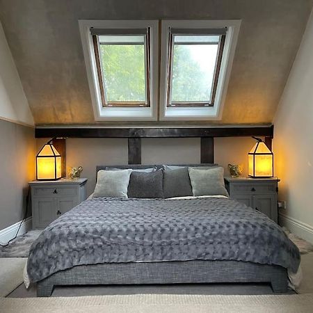 Stylish 2-Bed Cottage With Secure Parking Winforton Exteriör bild